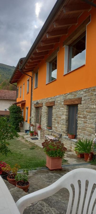 Ca D' Fefi Bed and Breakfast Gorzegno Eksteriør billede