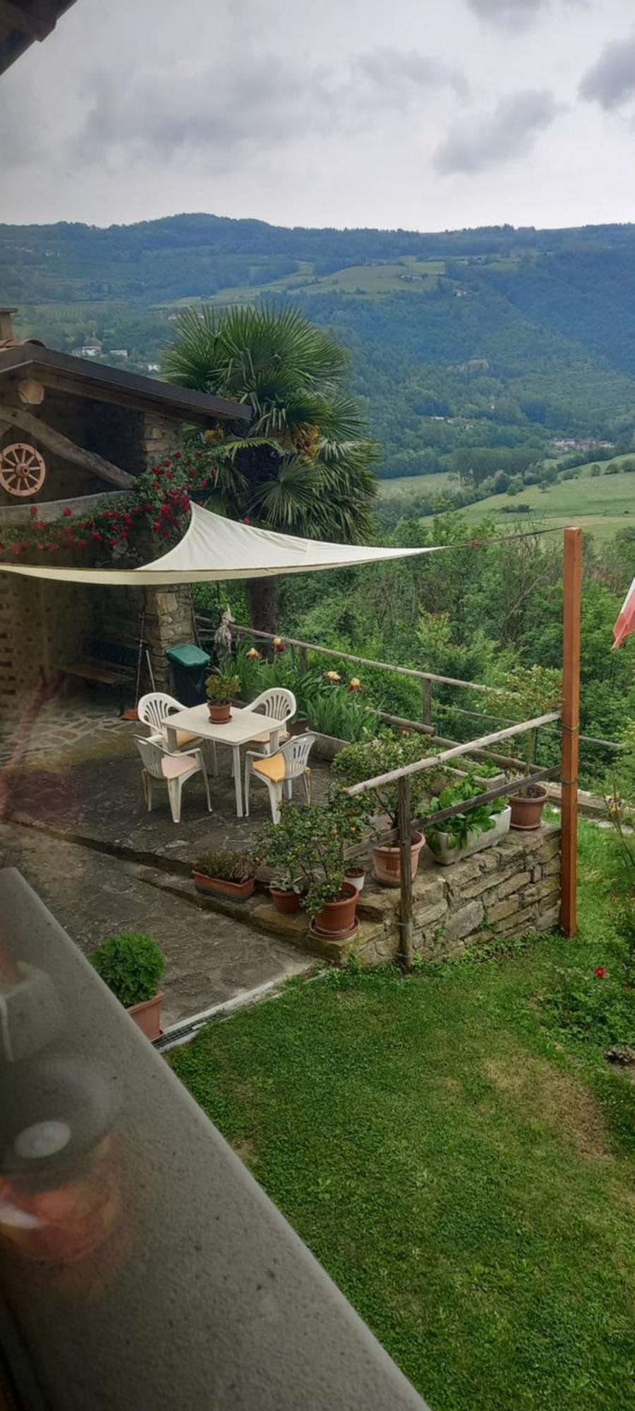 Ca D' Fefi Bed and Breakfast Gorzegno Eksteriør billede