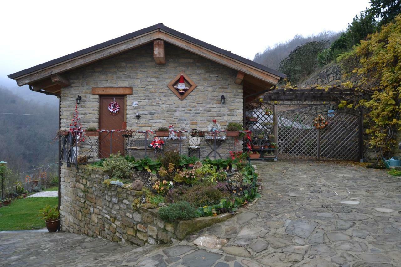 Ca D' Fefi Bed and Breakfast Gorzegno Eksteriør billede